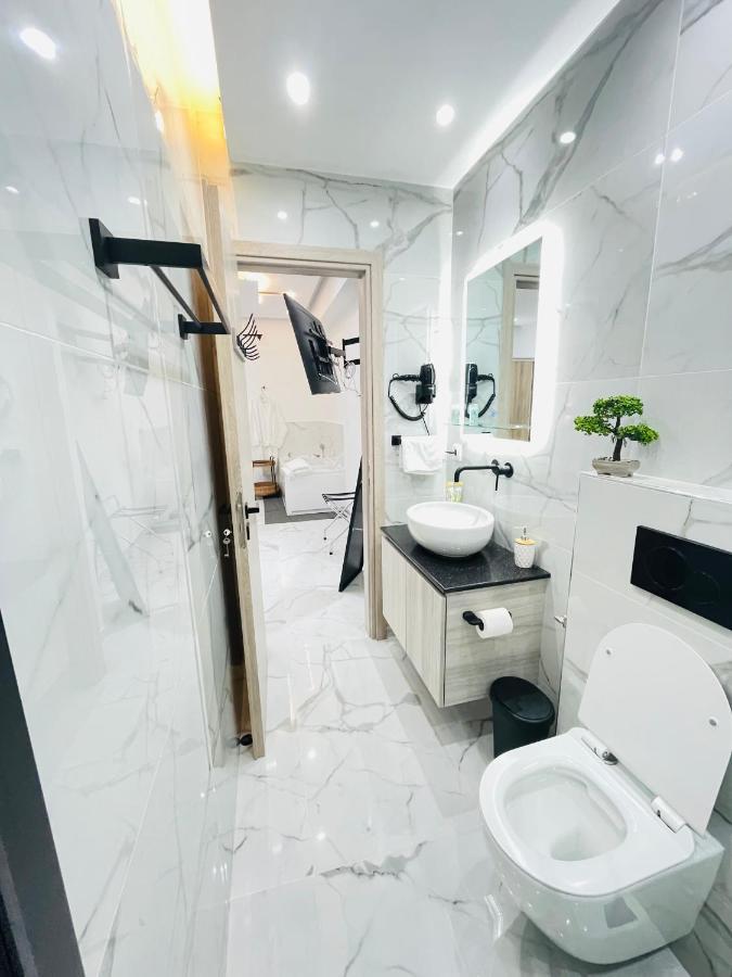 Apollo 2 Bd Jacuzzi Suite Atina Dış mekan fotoğraf