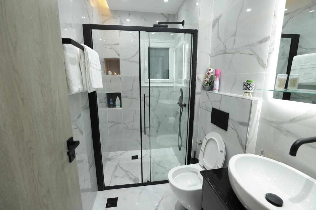 Apollo 2 Bd Jacuzzi Suite Atina Dış mekan fotoğraf